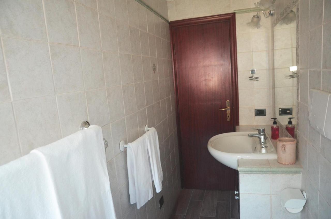 Appartamento Calipso House - Posto Auto Gratuito Porto Santo Stefano  Esterno foto